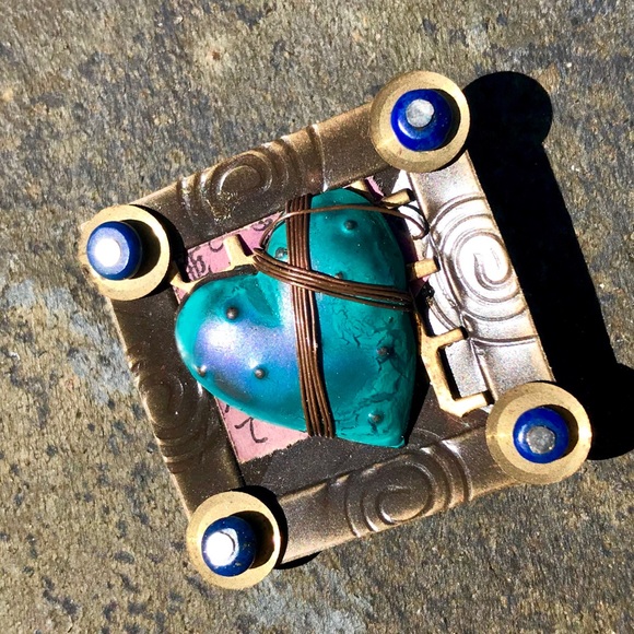 Artisan Heart Pin - Picture 2 of 4